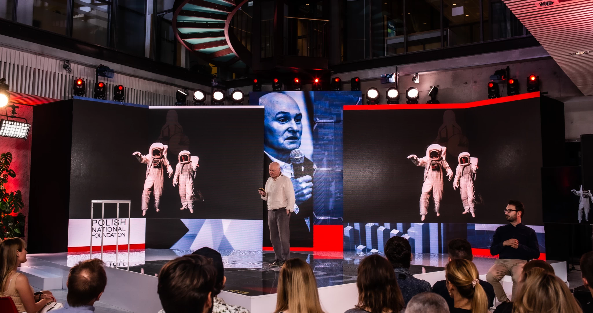 Green Beam Design - 100x100 - panel GPW 2019