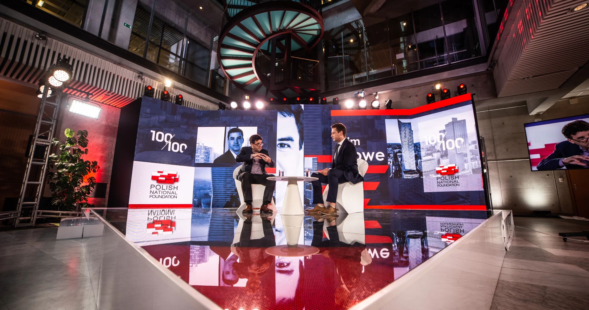 Green Beam Design - 100x100 - panel GPW 2019