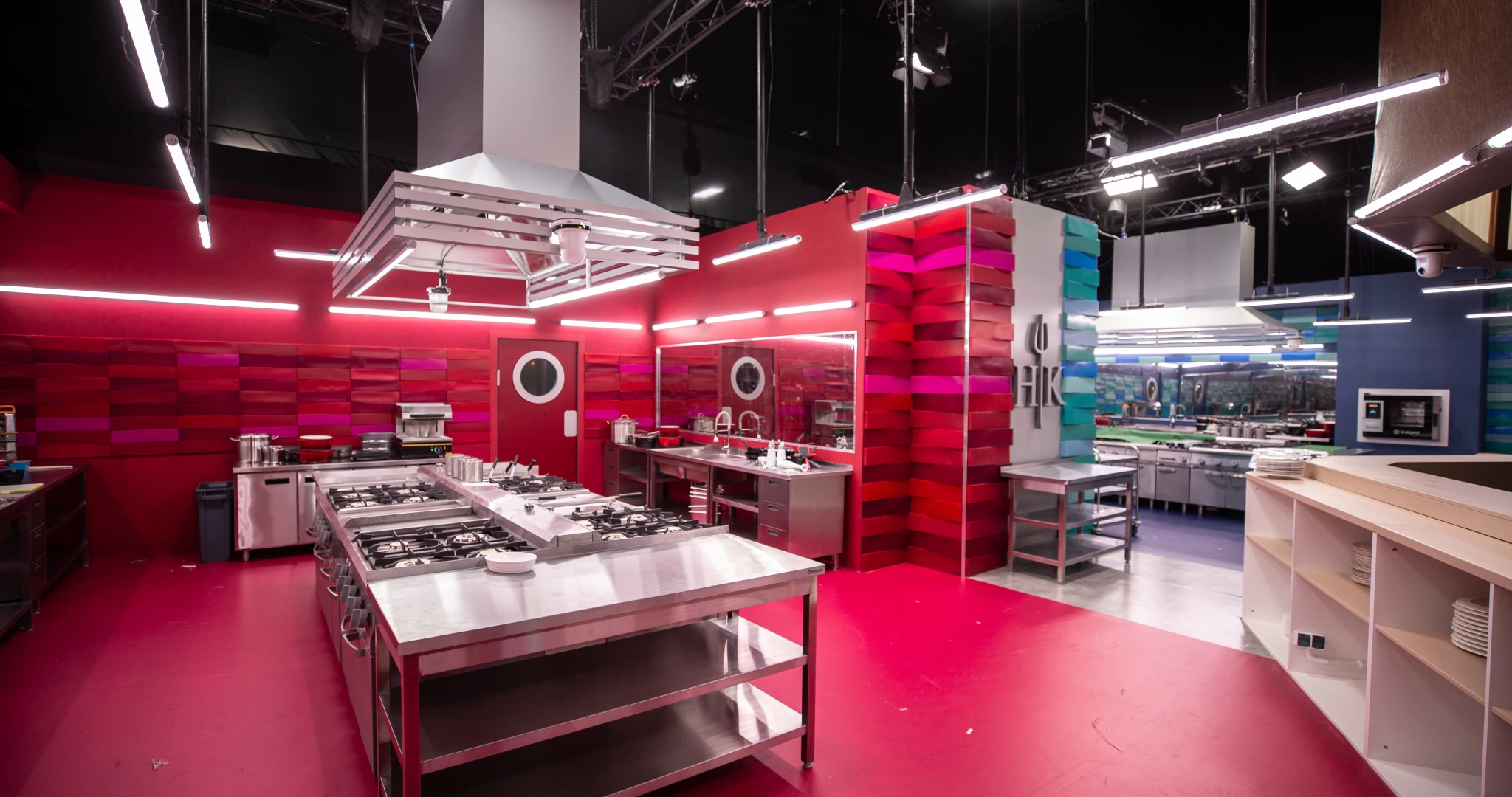 Green Beam Design - TVN Hells Kitchen 2022