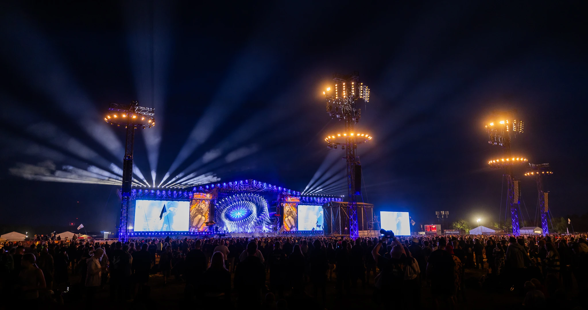 Green Beam Design - Pol and Rock 2025