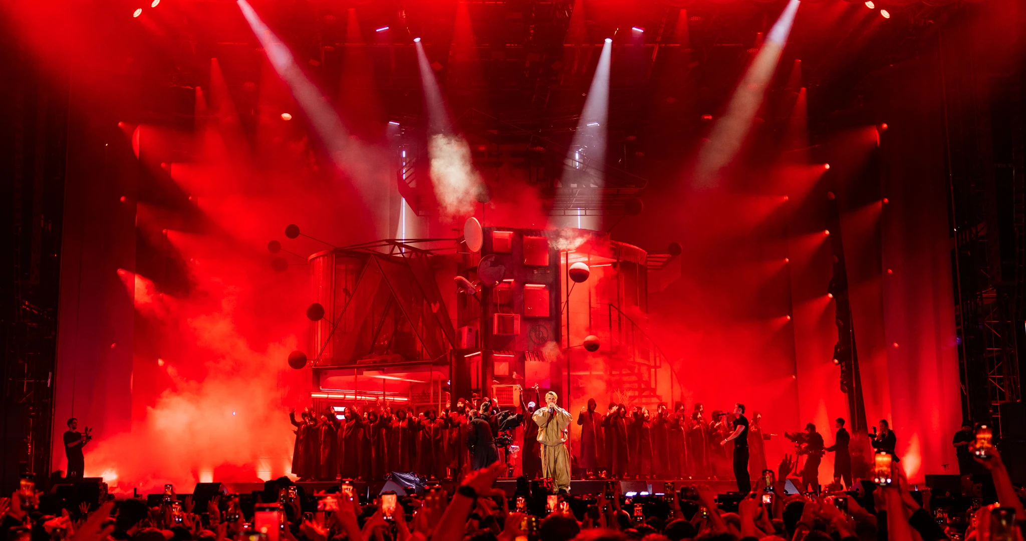 Green Beam Design - Quebonafide | Akt II | Ostatni Koncert