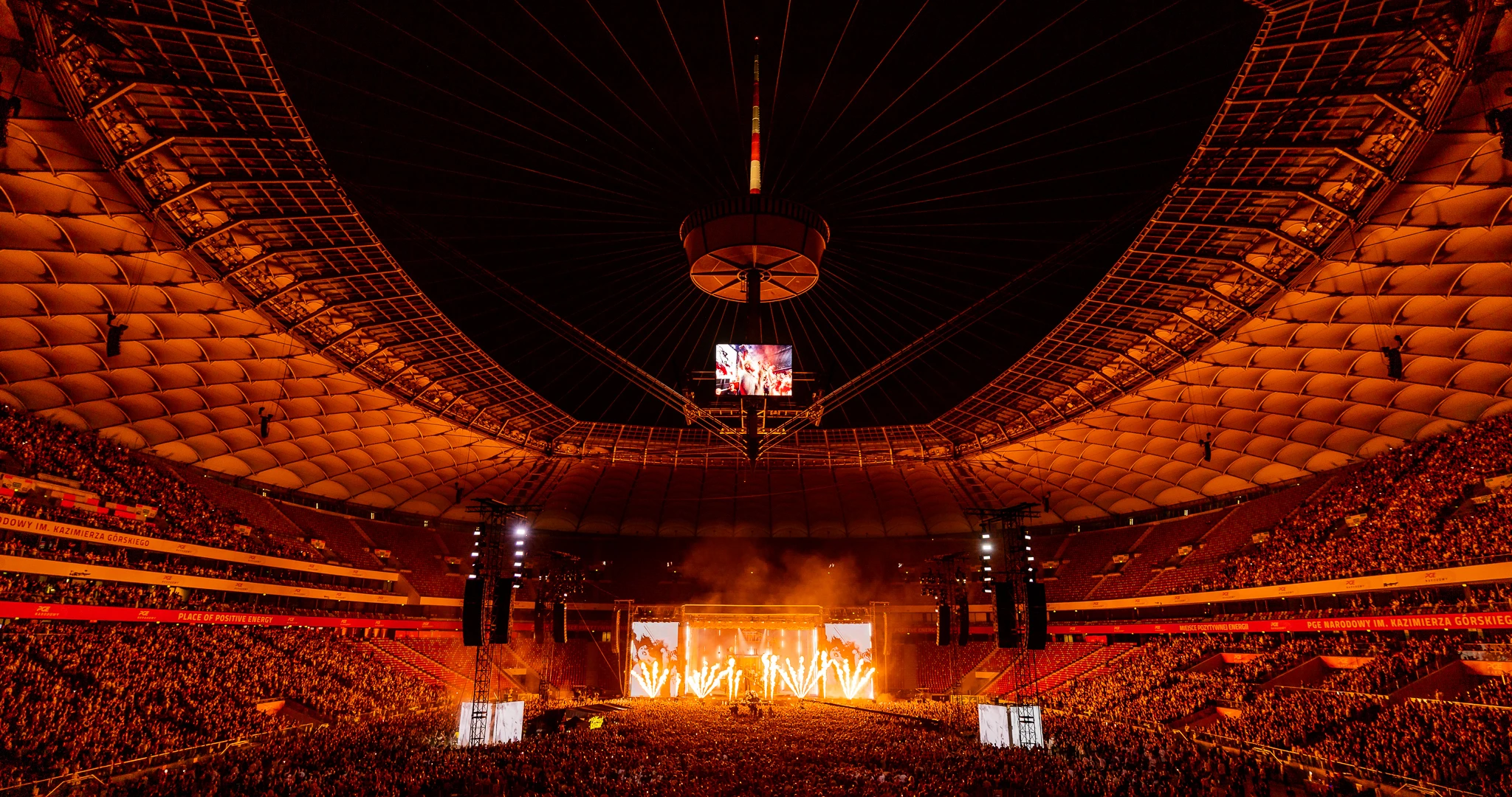 Green Beam Design - Quebonafide | Akt II | Ostatni Koncert